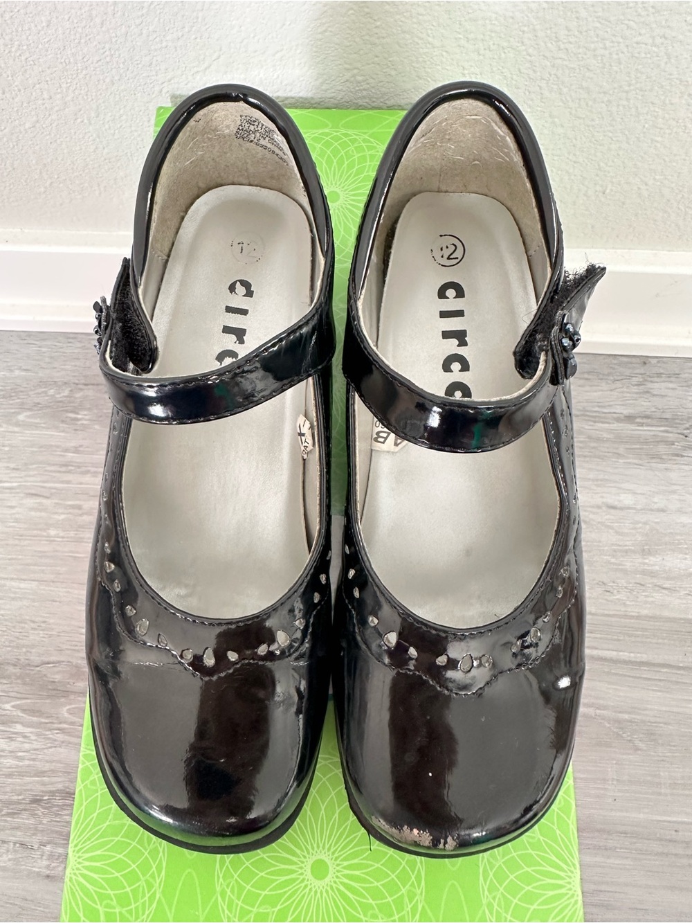 Circo Black Shiny Shoes Style Norah for a girl size 12